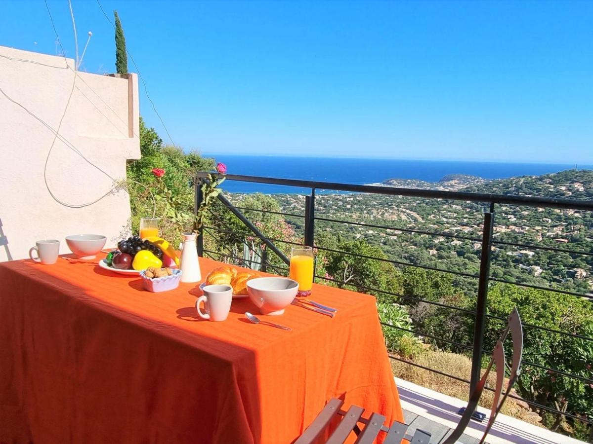 Holiday Home Les Terrasses De L'Eau Blanche-4 By Interhome Cavalaire-sur-Mer Eksteriør billede